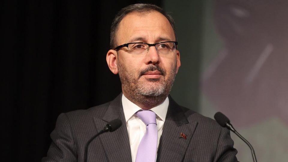 Bakan Kasapoğlu: Türk takımları olarak finale damgamızı vurduk