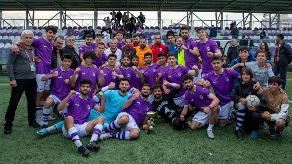 Depremzede sporculardan oluşan Orduspor’da hedef BAL’a yükselmek