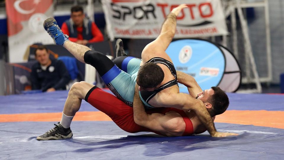 Grekoromen güreşçiler Türkiye Şampiyonası’nda mindere çıkacak