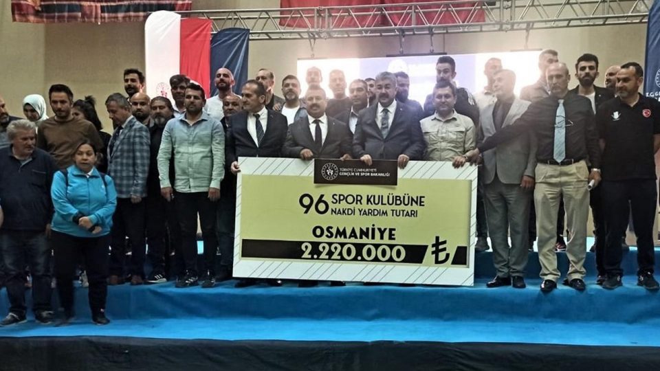 Hatay ve Osmaniye’de amatör spor kulüplerine nakdi yardım