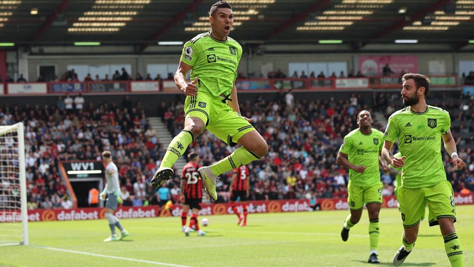 Manchester United kazandı, Liverpool puan kaybetti