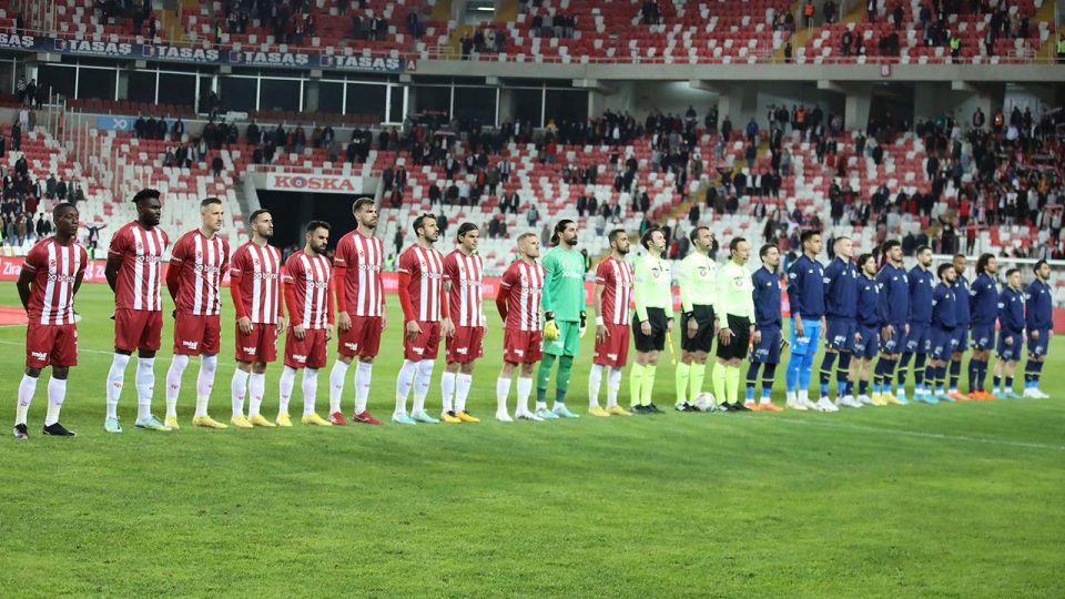 Sivasspor-Fenerbahçe maçından notlar