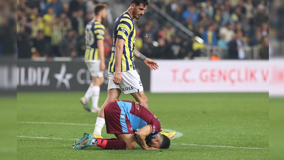 Trabzonspor’dan Samet Akaydin’a kınama