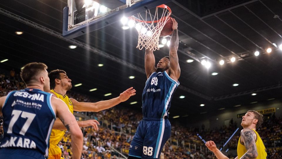 Türk Telekom 7Days Avrupa Kupası’nda ikinci oldu