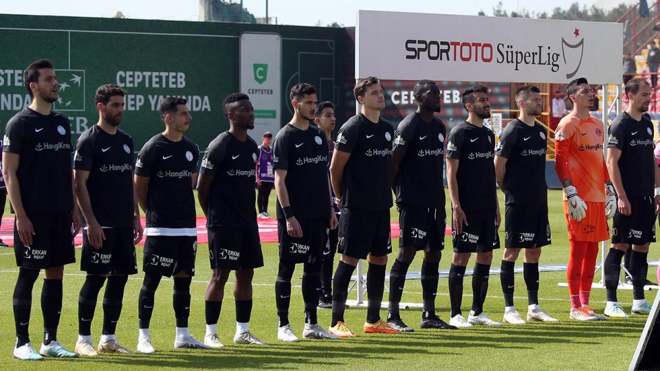 Ümraniyespor Süper Lig’e tutunamadı